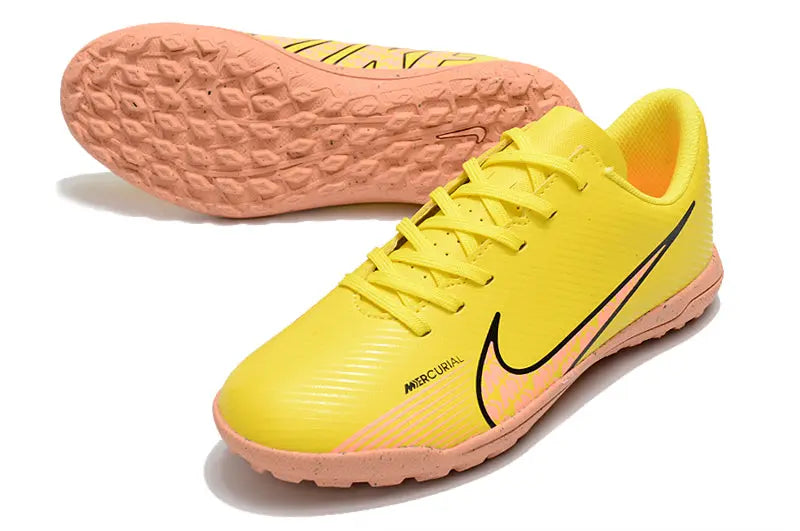 Nike Jr. Mercurial Vapor 15 Club TF - Football DXB