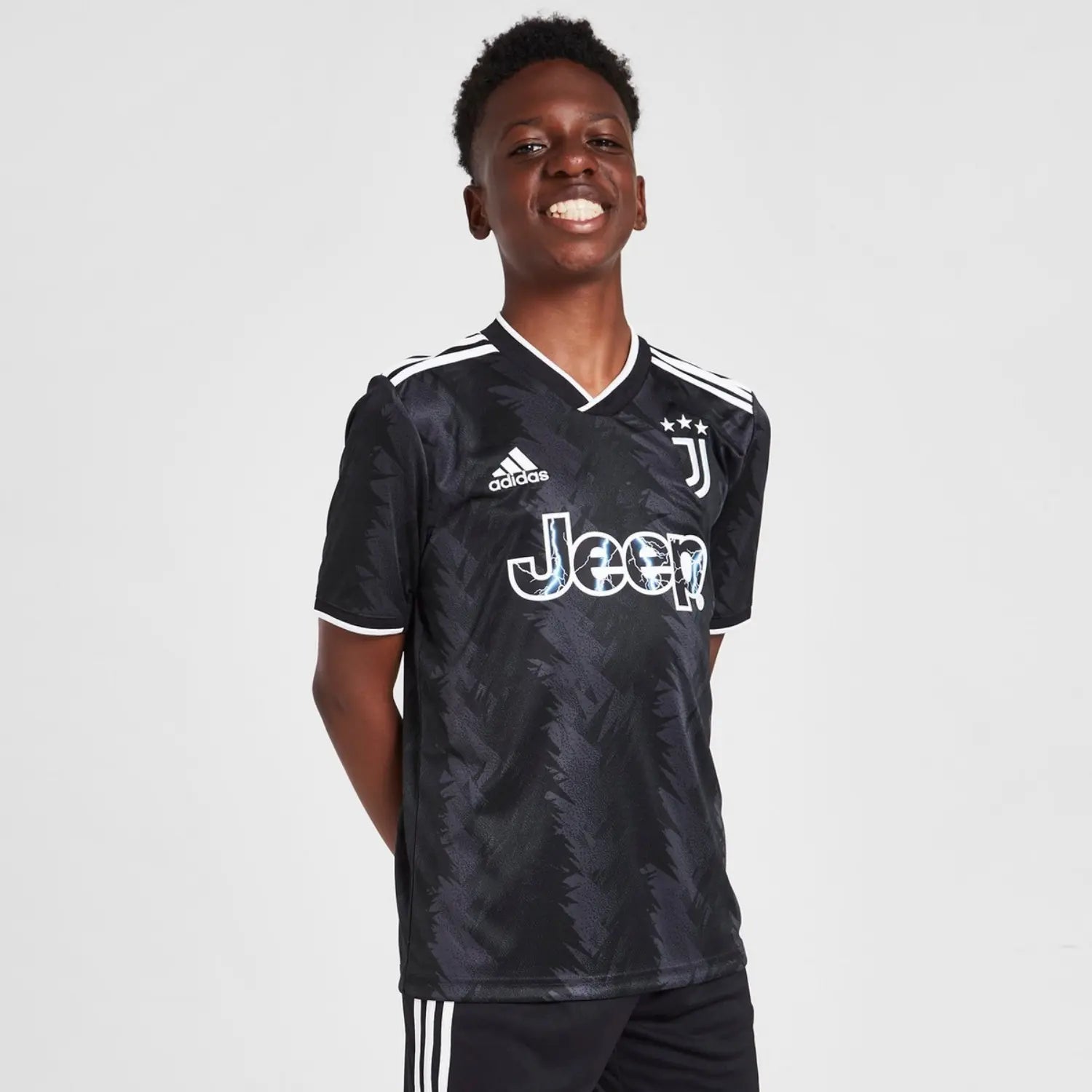 Juventus 2022/23 Away Shirt Junior Full Set T-shirt & short - Football DXB