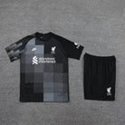 Liverpool Goalkeeper Short Sleeves Full Set - Football DXB